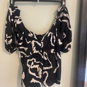 Nine West Black and White Patterned Blouse